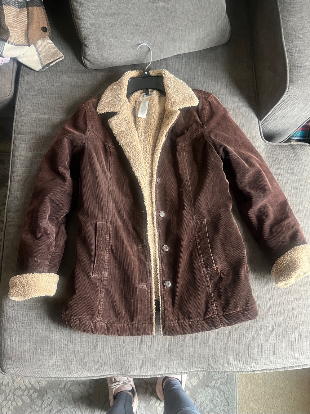 Old Navy Sherpa-Lined Corduroy Jacket in Brown & Cream Size Medium